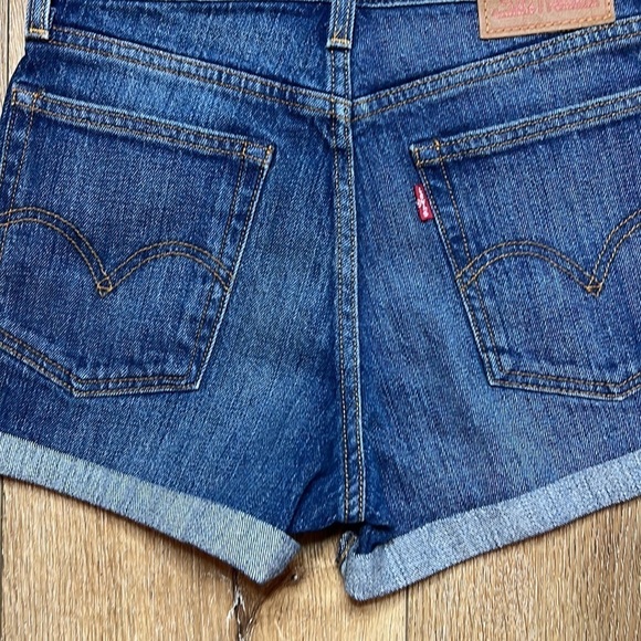 Levi’s Cuffed White Cone Denim Shorts Size 26 - Picture 6 of 8